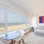 Apartment Lecomte - Oceanfront 206