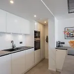 Lecomte - Oceanfront 206 * Ostend