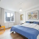 Lecomte - Oceanfront 206 Apartamento *