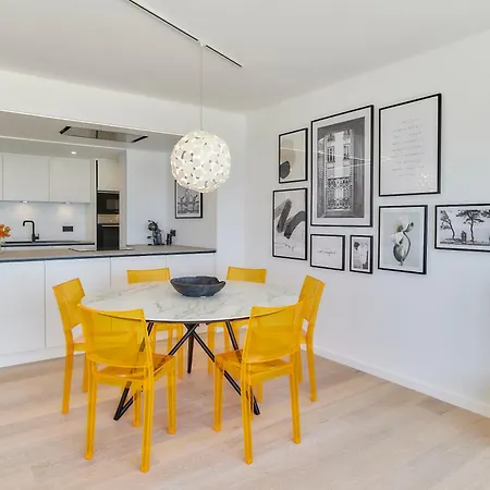 Lecomte - Oceanfront 206 Appartement *