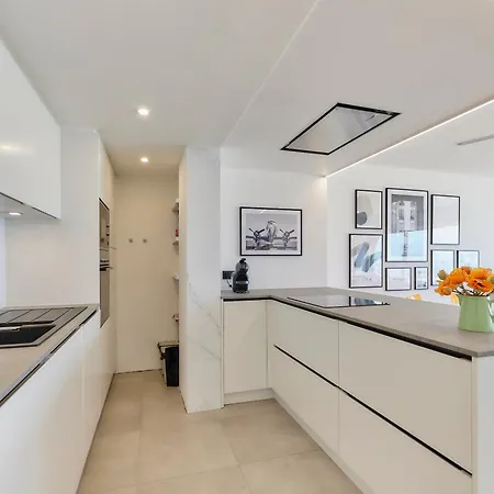 Lecomte - Oceanfront 206