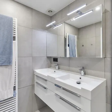 Lecomte - Oceanfront 206 Ostende