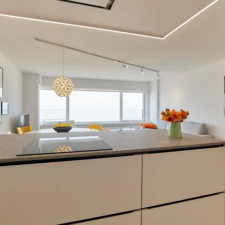 Lecomte - Oceanfront 206 Apartment