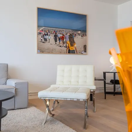 Lecomte - Oceanfront 206 *